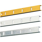 Crémaillère aluminium - A visser - Entraxe 25 mm